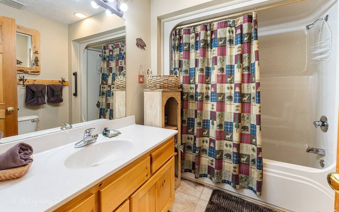 Photo of Bathroom in Pigeon Forge