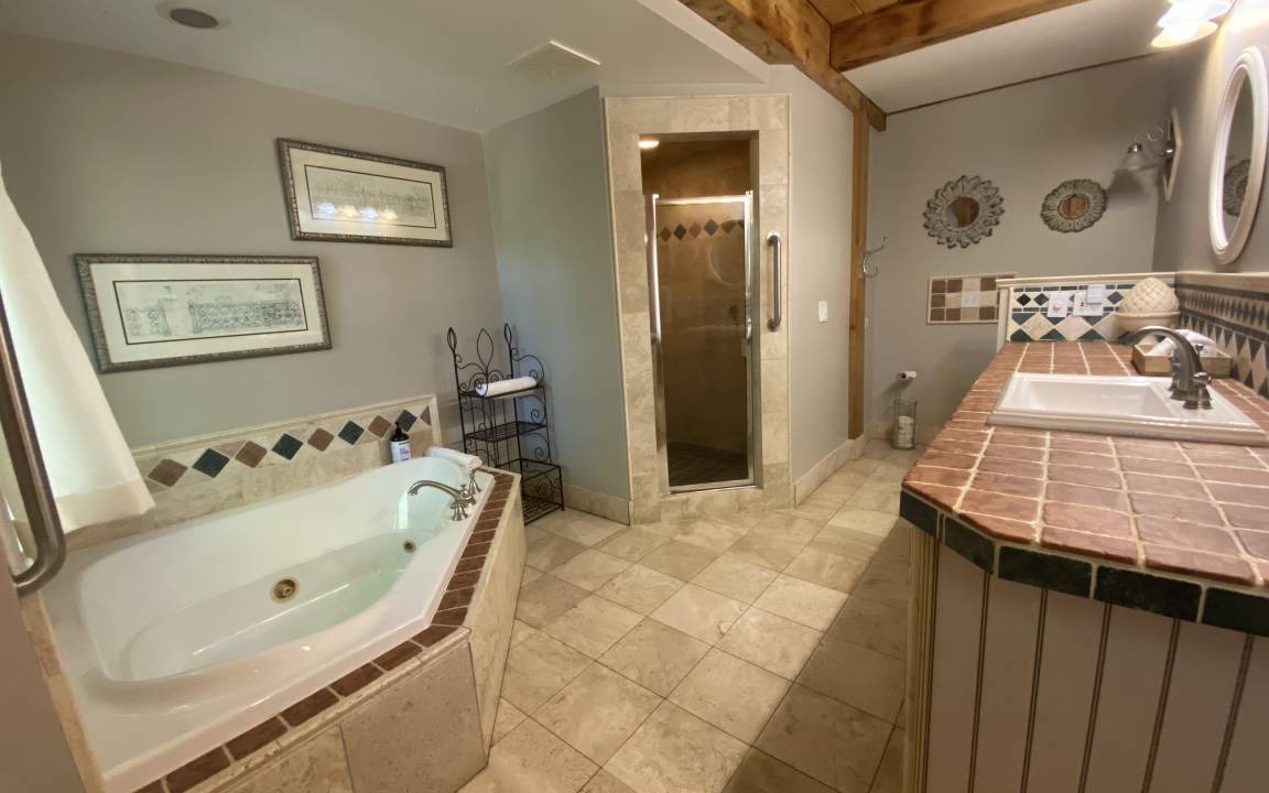 Photo of Bathroom in Fairview