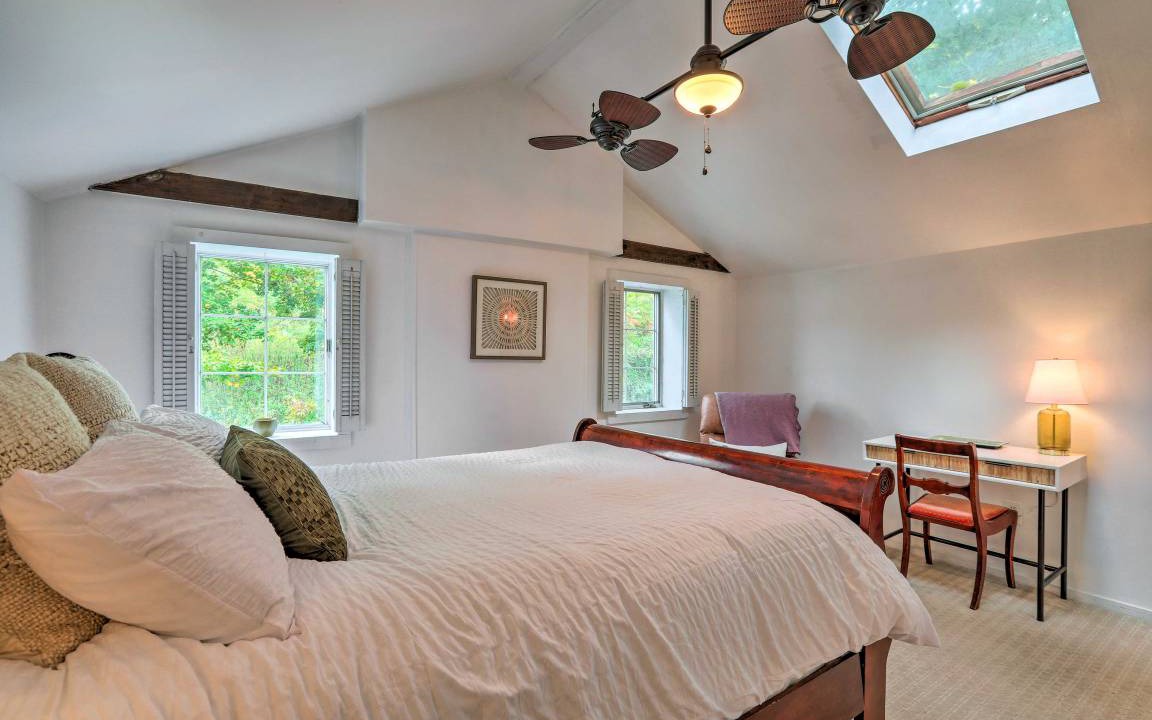 Photo of Bedroom in Lambertville