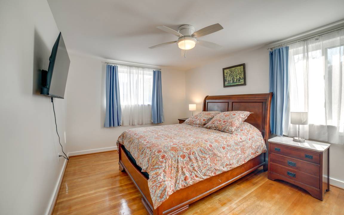 Photo of Bedroom in Squirrel Hill