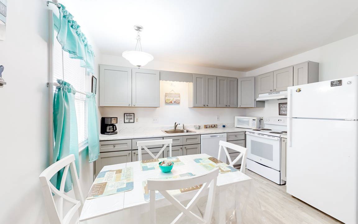 Photo of Kitchen in Caine Woods