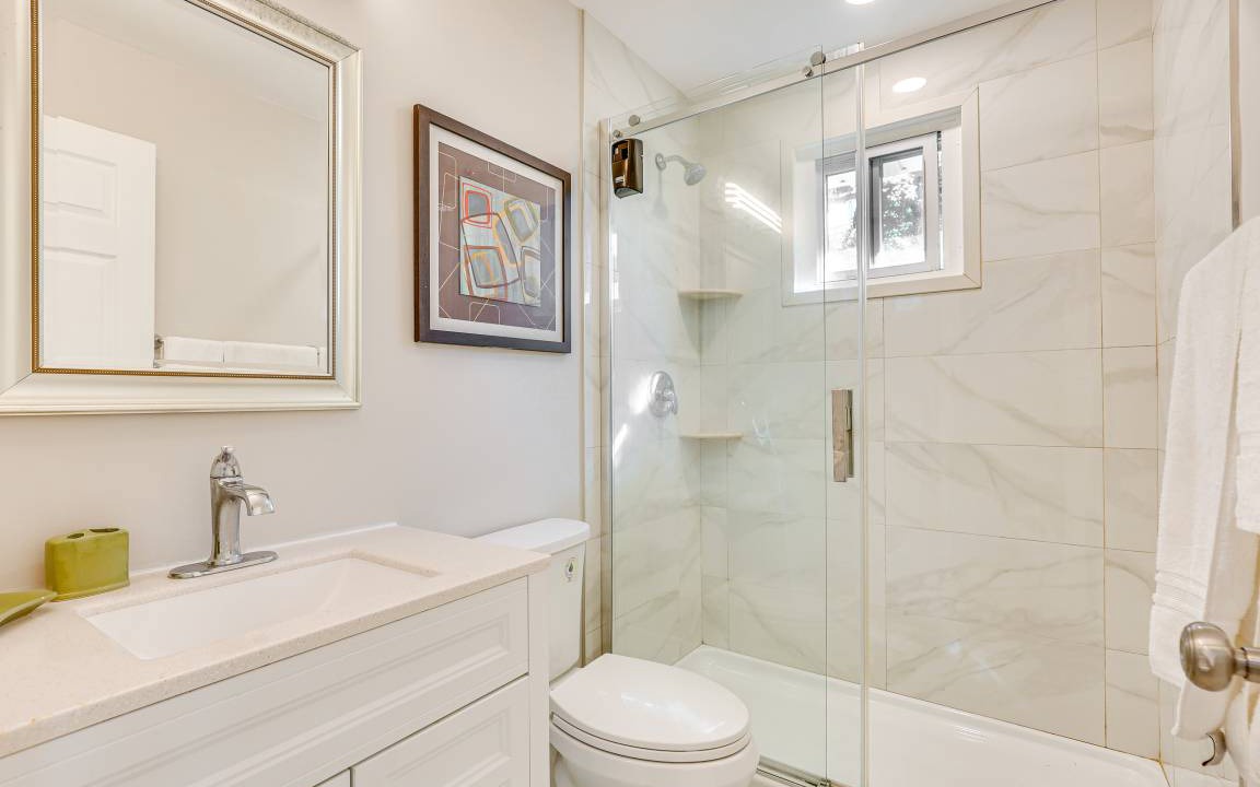 Photo of Bathroom in Rosedale