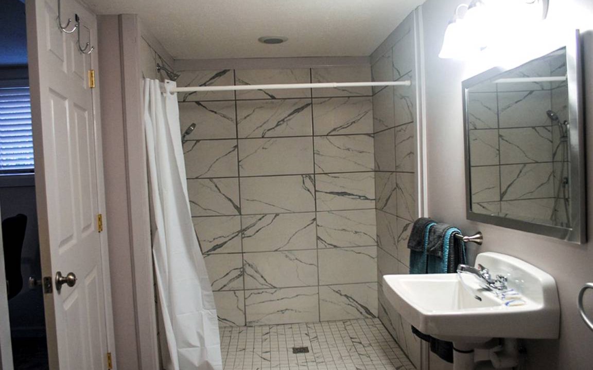 Photo of Bathroom in Confluence
