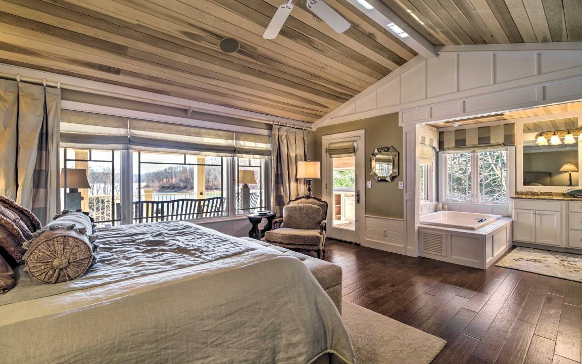 Photo of Bedroom in La Follette