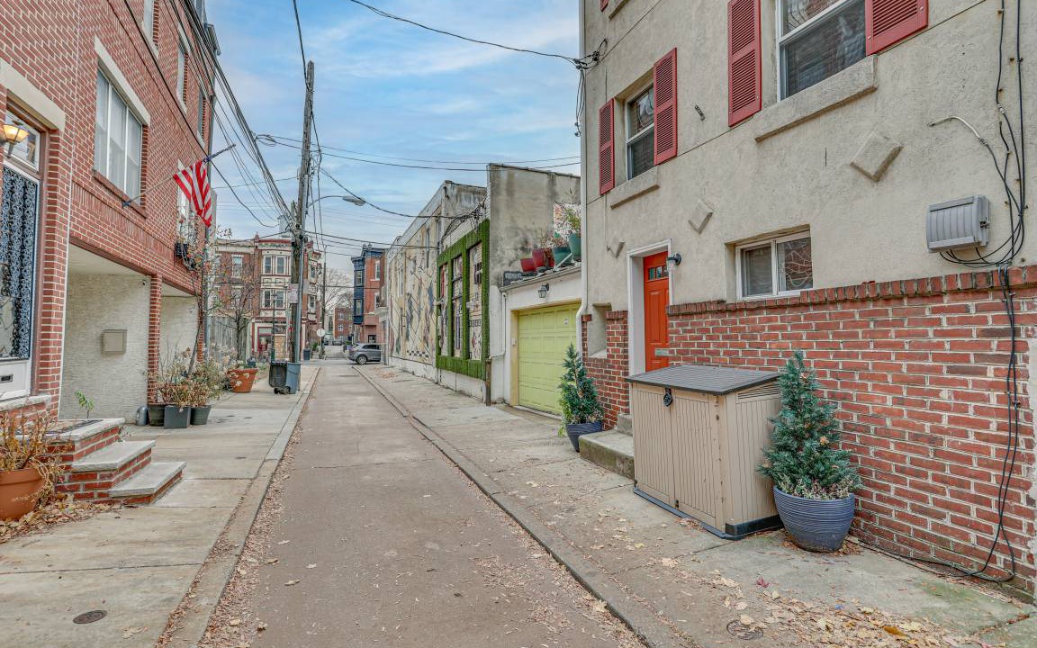 Photo of Others in Queen Village