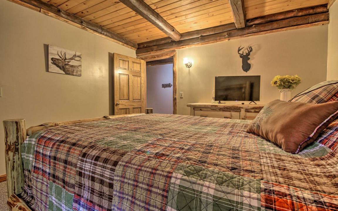 Photo of Bedroom in James Creek