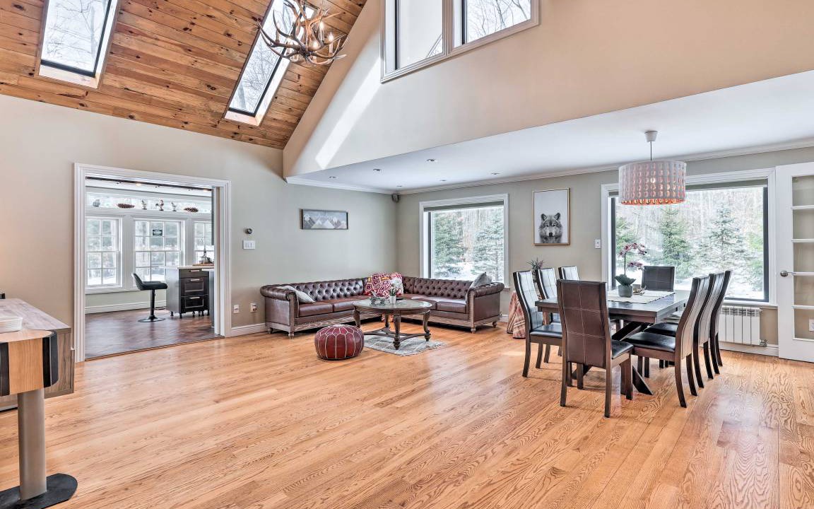 Photo of Livingroom in Tobyhanna