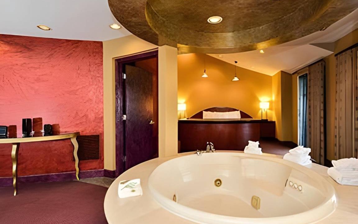 Photo of Bathroom in Inner Harbor