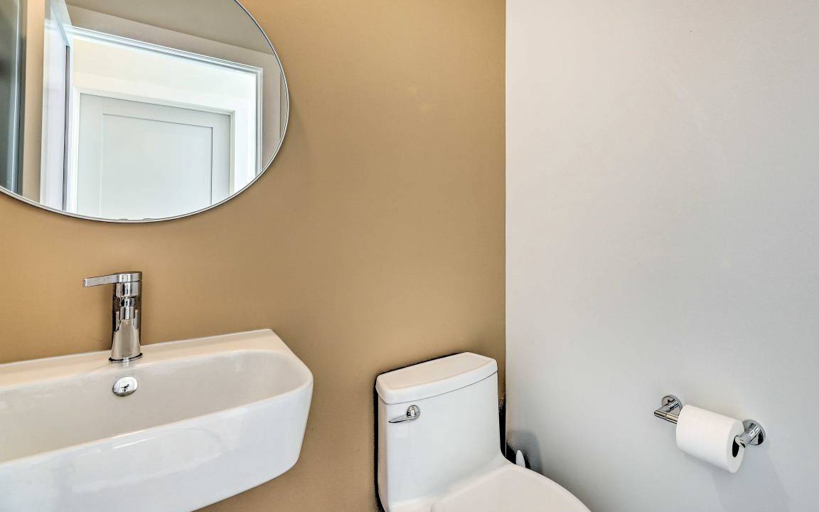 Photo of Bathroom in Central Business District
