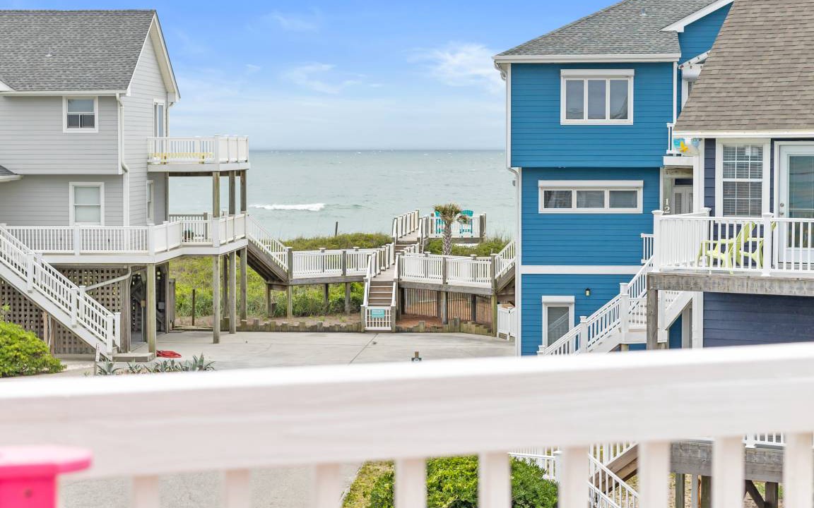 Photo of Patio Balcony in Village of Stump Sound