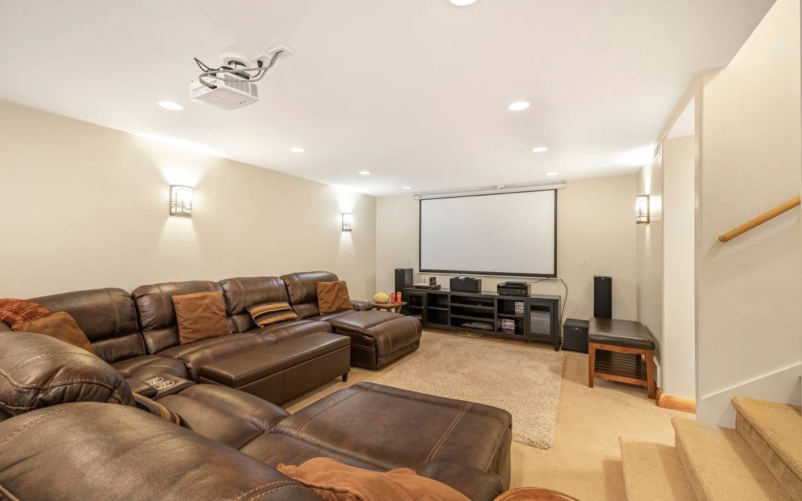 Photo of Livingroom in Island Park
