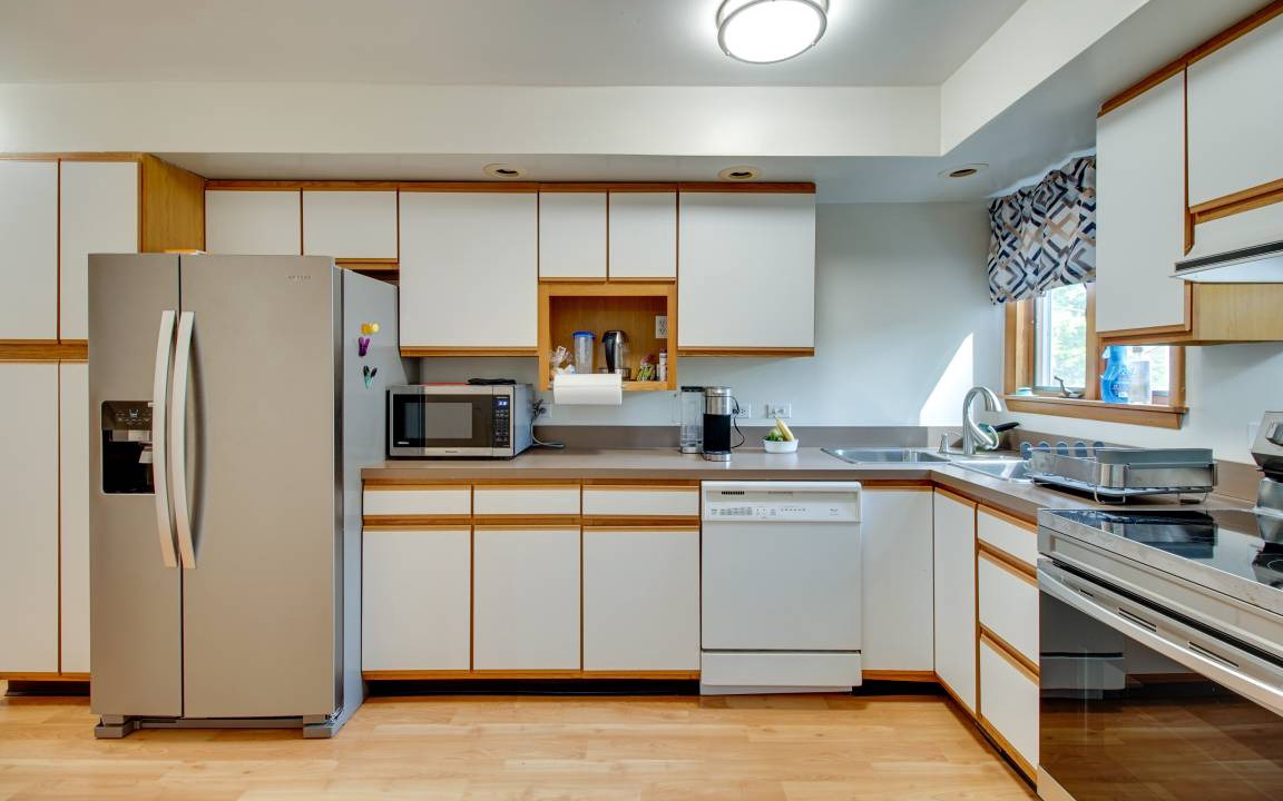 Photo of Kitchen in Calvert Beach-Long Beach