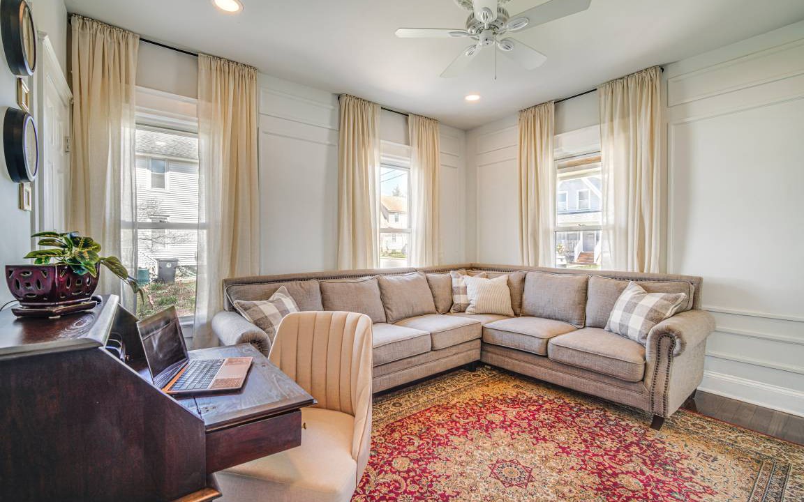 Photo of Livingroom in Mays Landing
