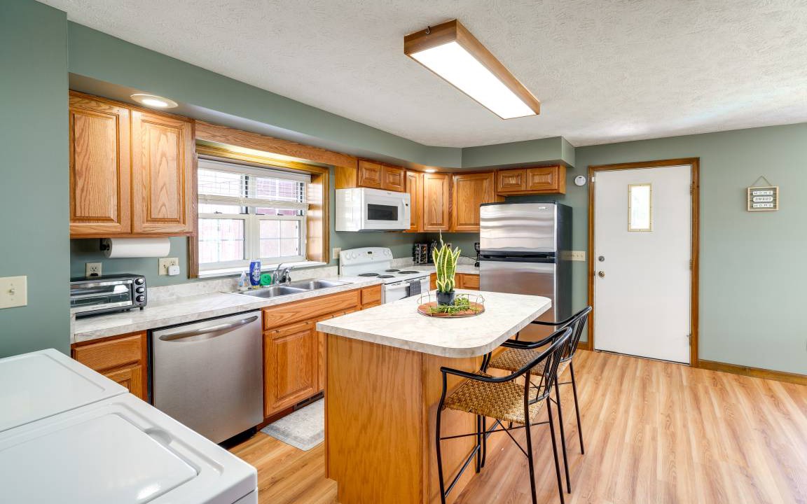 Photo of Kitchen in Hurricane