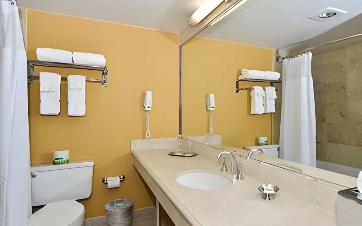Photo of Bathroom in Inner Harbor