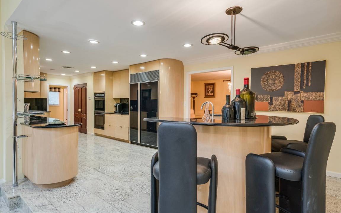 Photo of Kitchen in Old Westbury
