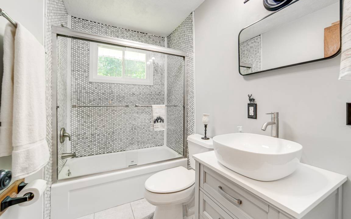 Photo of Bathroom in Pymatuning Central