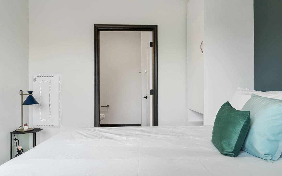 Photo of Bedroom in Lockerbie Square