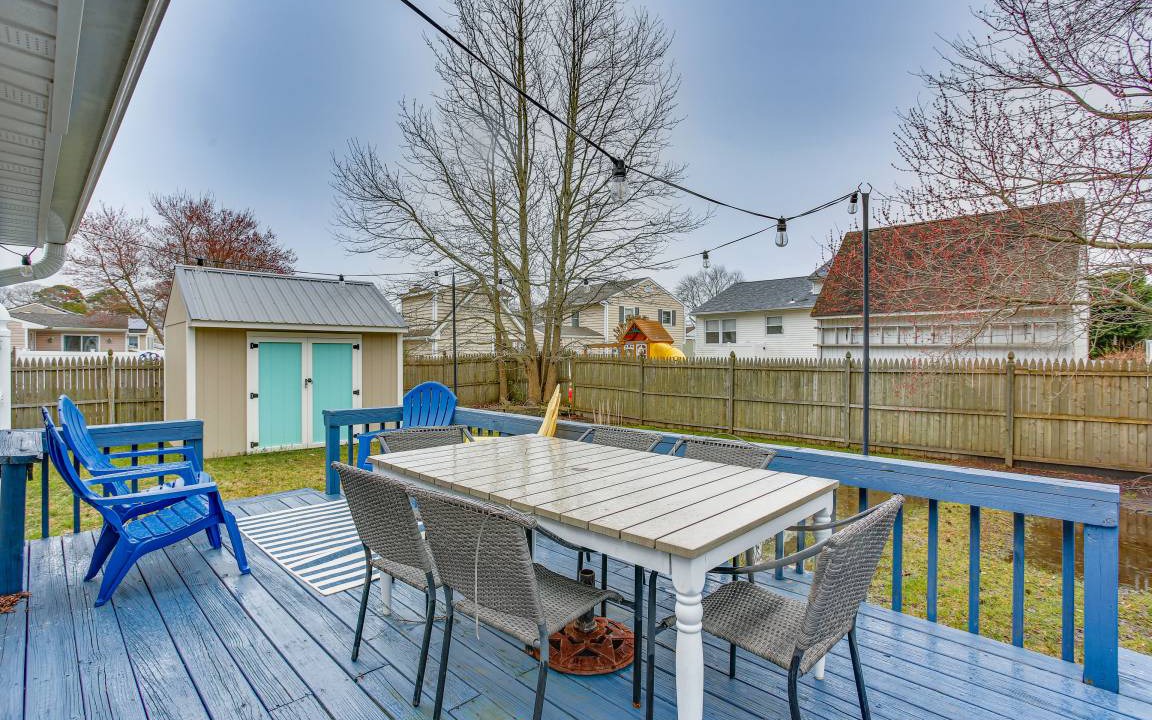 Photo of Patio Balcony in Town Bank