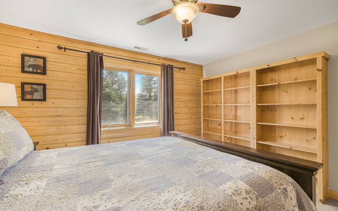 Photo of Bedroom in Island Park