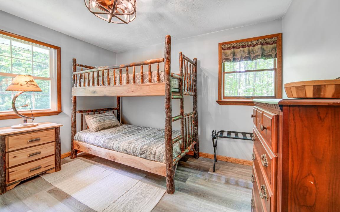 Photo of Bedroom in Pymatuning Central