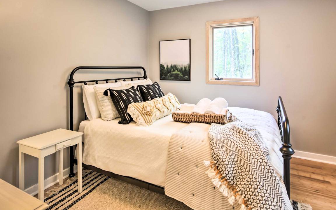 Photo of Bedroom in Pedlars Edge