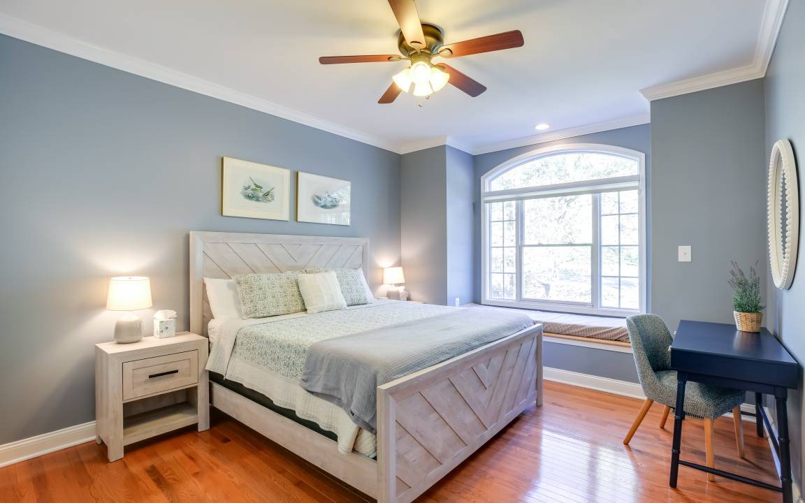 Photo of Bedroom in Lusby