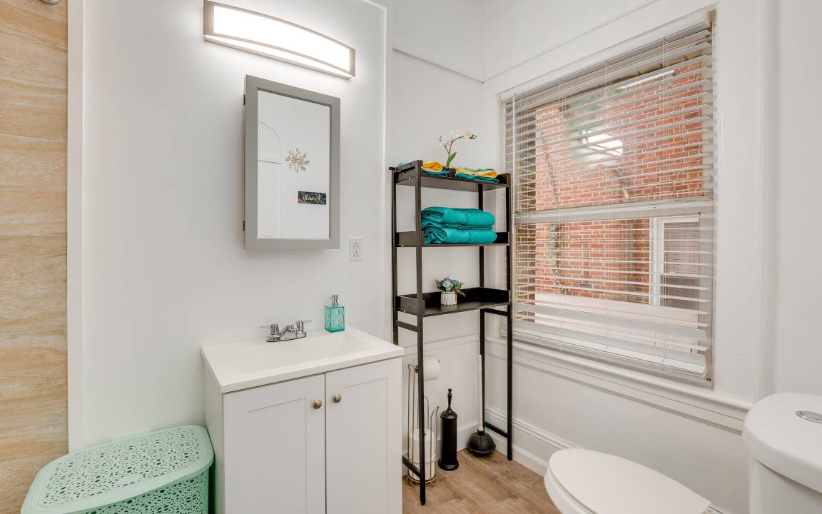 Photo of Bathroom in Weequahic