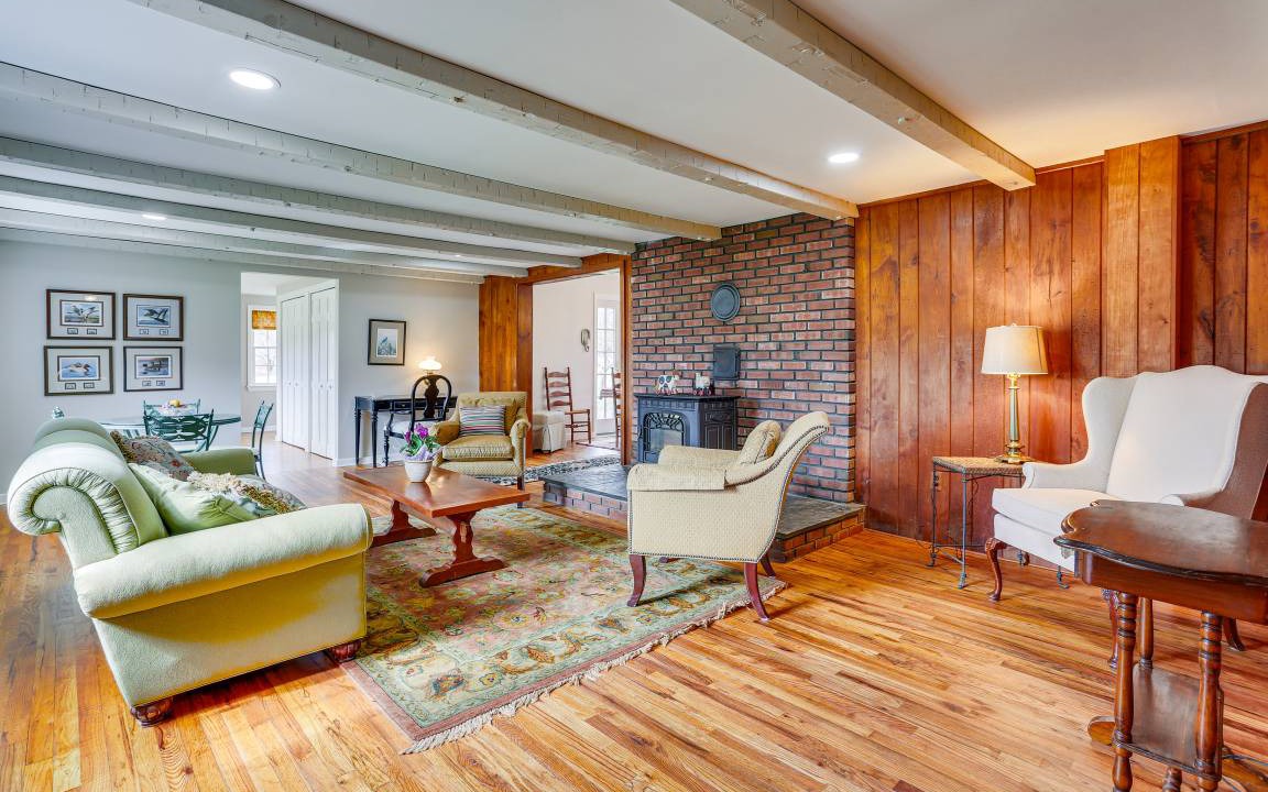 Photo of Livingroom in Layton