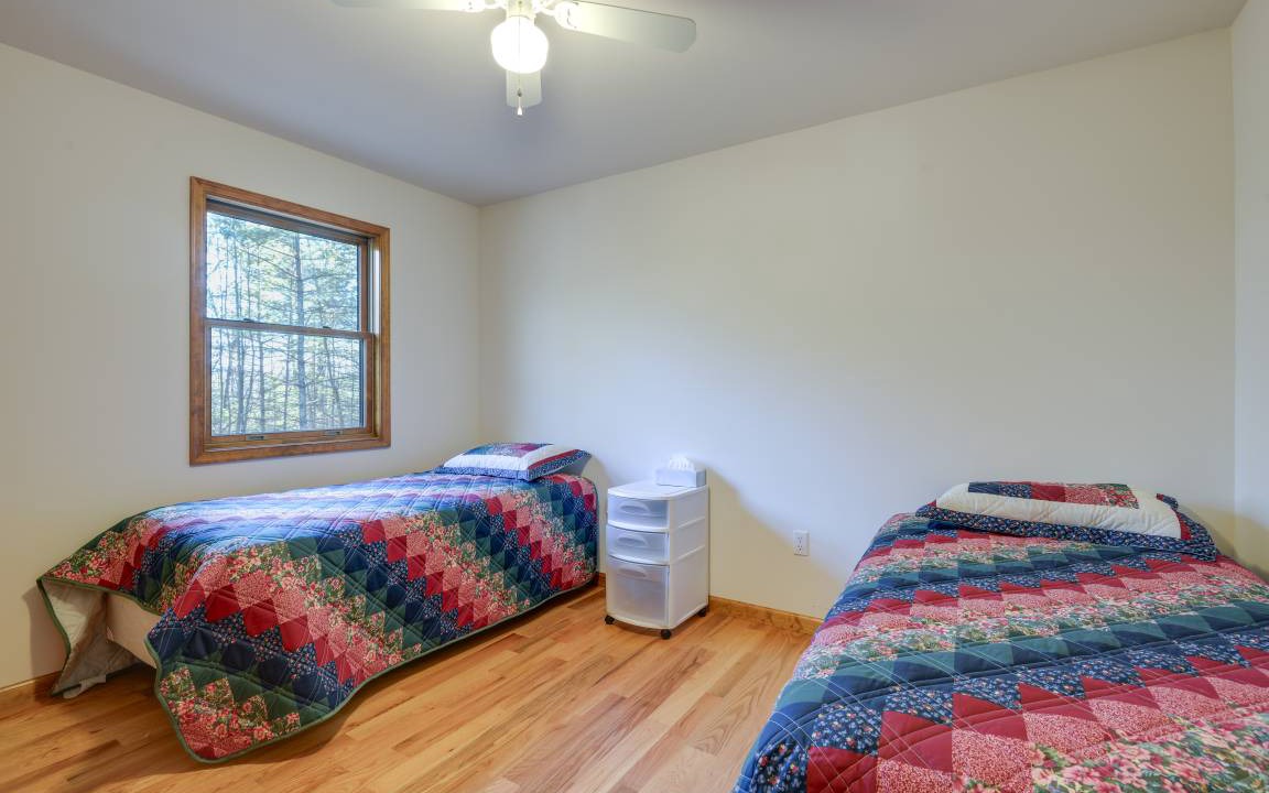 Photo of Bedroom in Benton