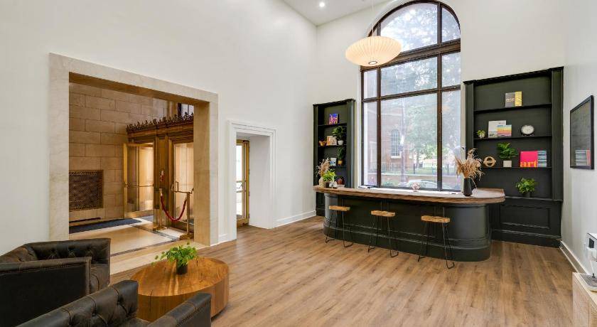 Photo of Livingroom in Center City East