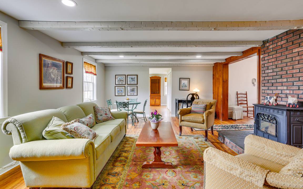 Photo of Livingroom in Layton