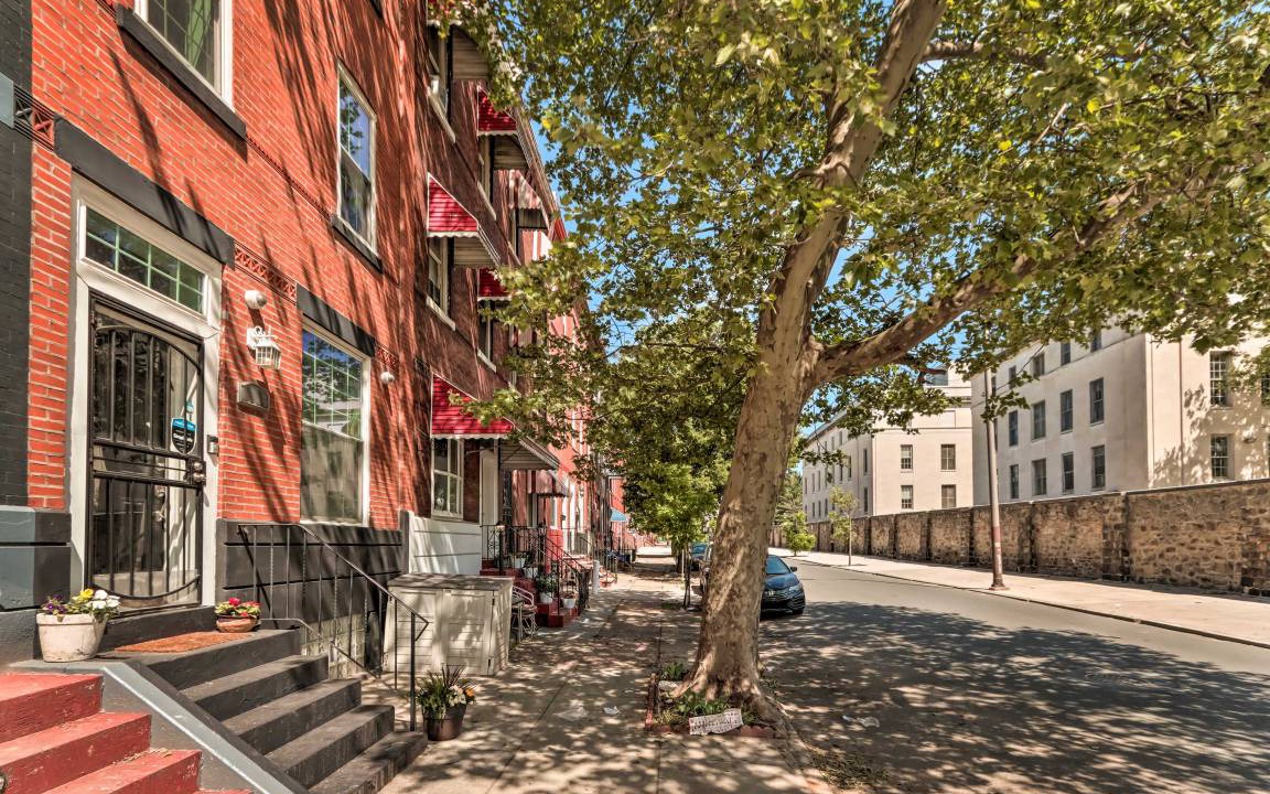 Photo of Buildings in North Philadelphia West