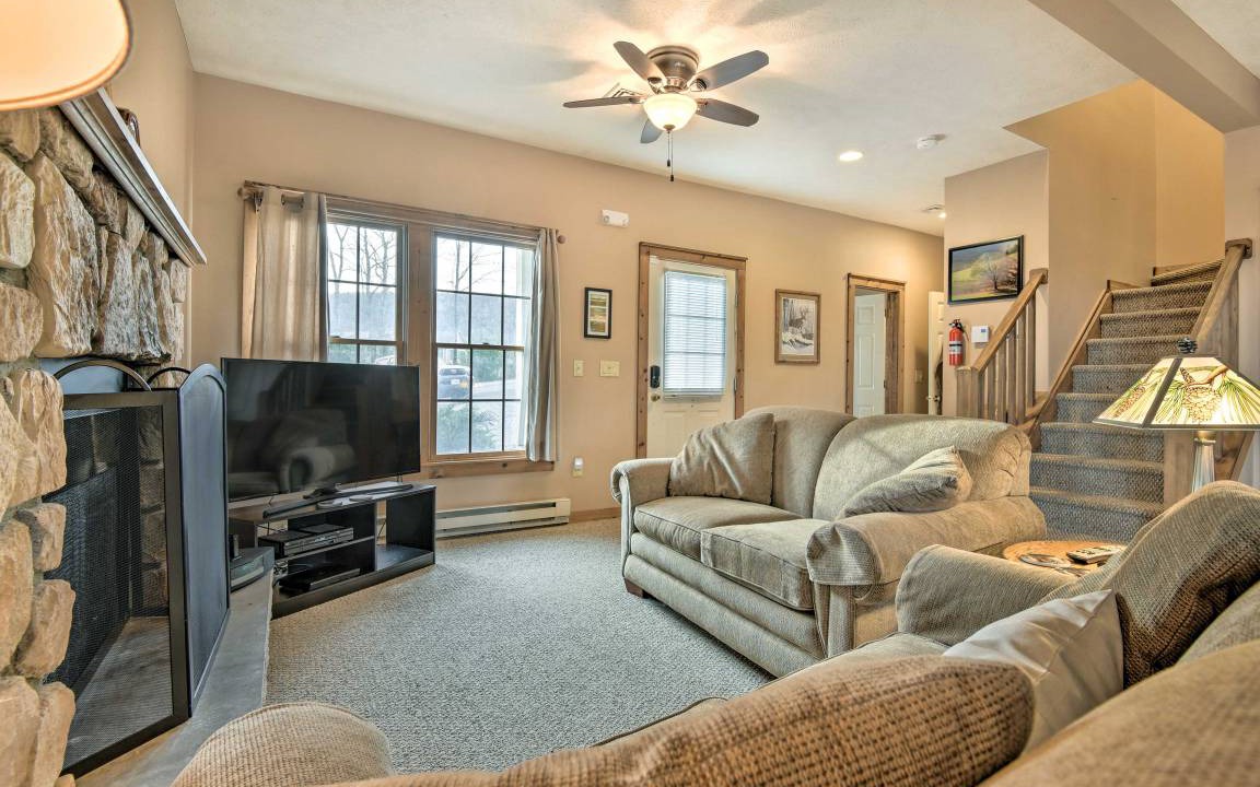 Photo of Livingroom in Tannersville