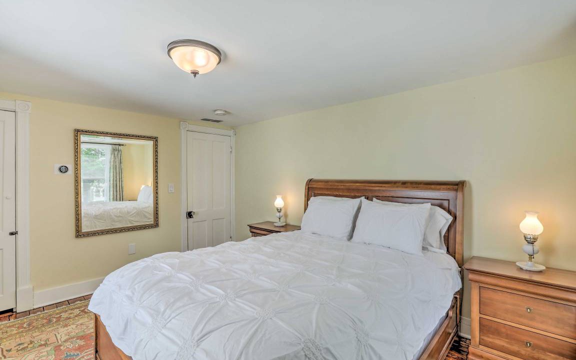 Photo of Bedroom in Lambertville
