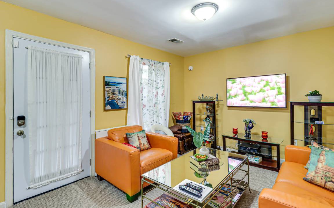 Photo of Livingroom in Centreville