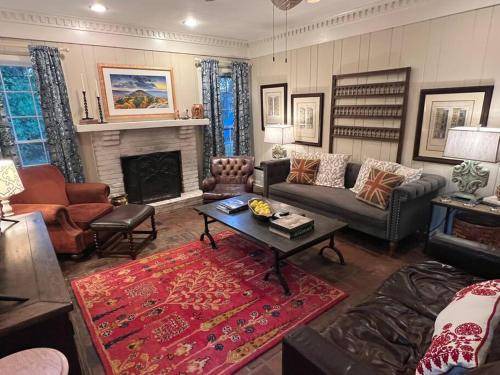 Photo of Livingroom in Audubon Park