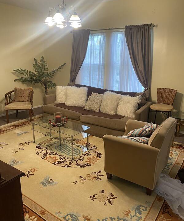 Photo of Livingroom in Cleveland