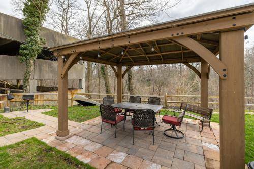 Photo of Patio Balcony in Fairview Park