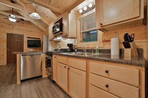 Photo of Kitchen in Lookout Valley Neighborhood Association