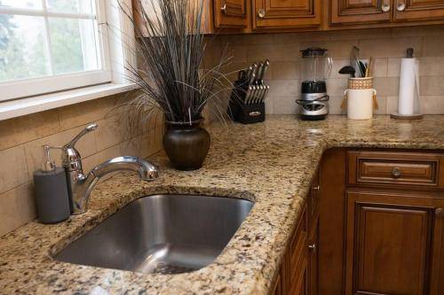 Photo of Kitchen in Elizabeth