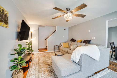Photo of Livingroom in Penn Hills