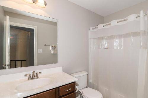 Photo of Bathroom in Maxwell