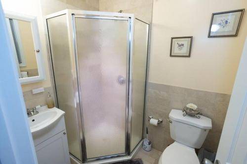Photo of Bathroom in Elizabeth