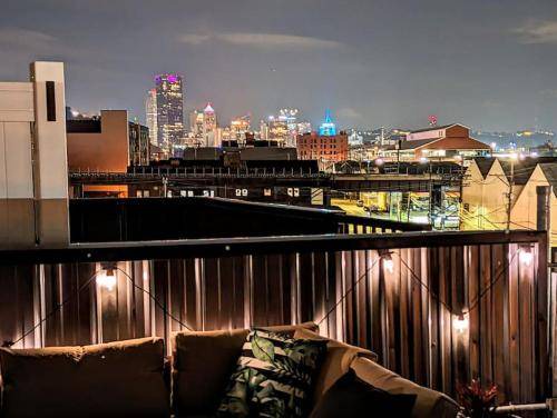 Photo of Patio Balcony in Lower Lawrenceville