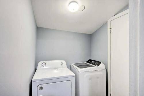 Photo of Bathroom in Linden