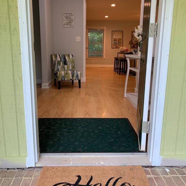 Photo of Livingroom in Chapel Hill