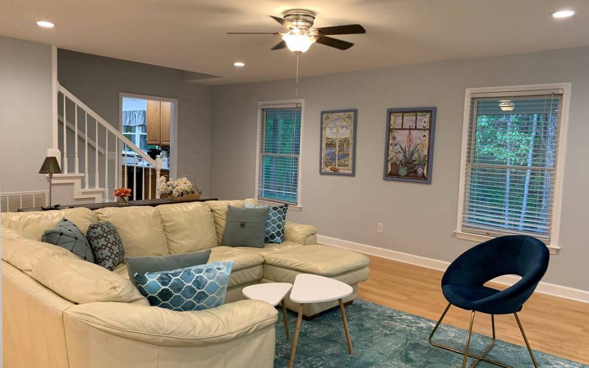 Photo of Livingroom in Chapel Hill