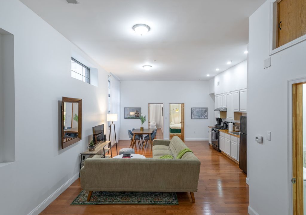 Photo of Livingroom in Chinatown