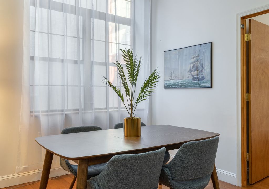 Photo of Livingroom in Chinatown